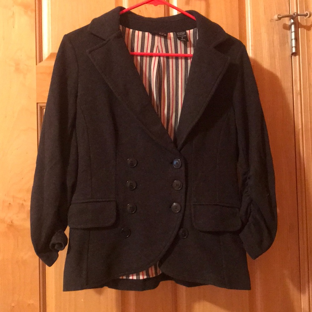 Grey blazer
